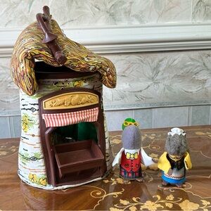 1980 Fisher Price Woodsey Squirrel Family Tree House Figures Vintage Toy Mayor